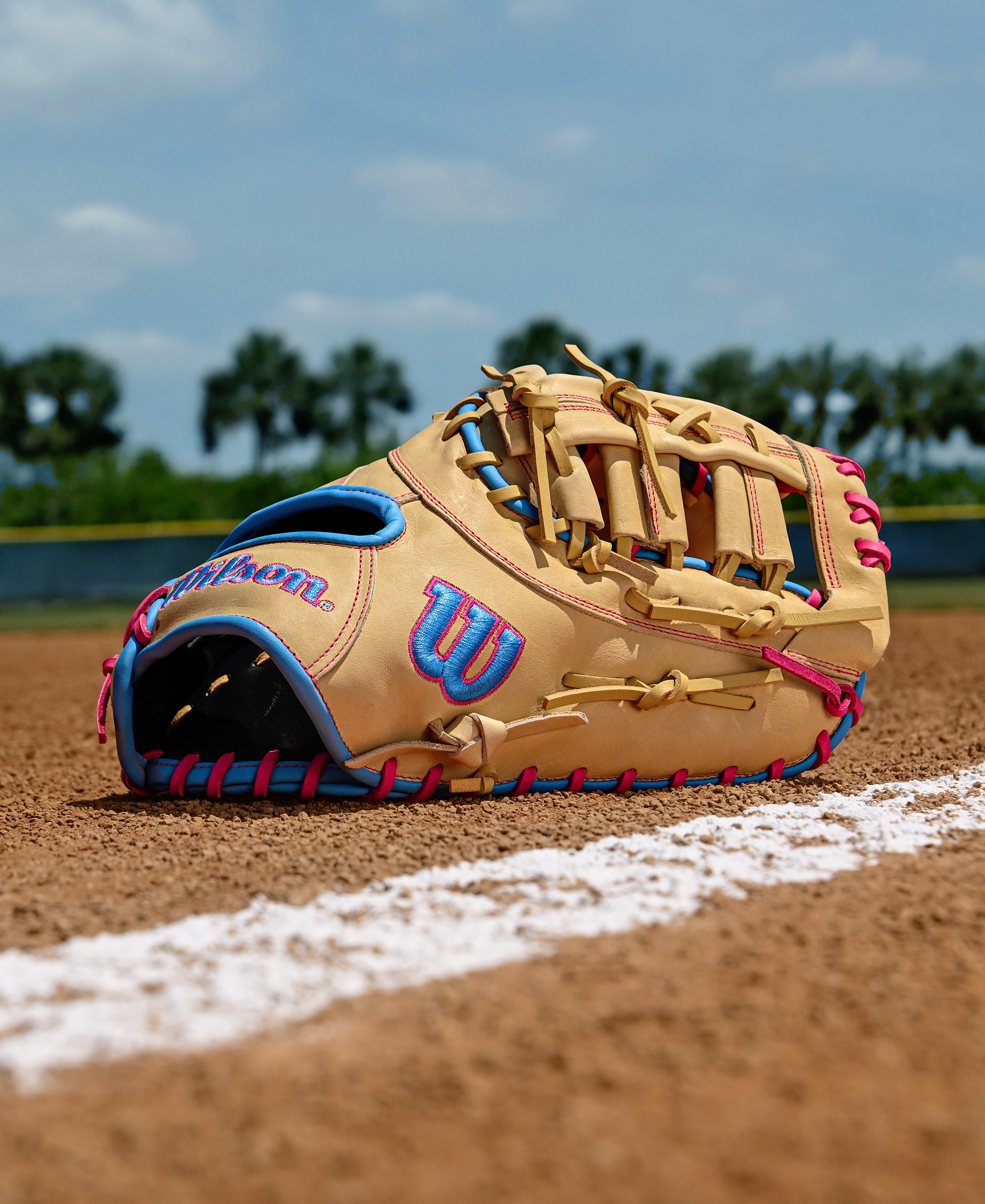 Wilson A1000 1620 Model 12.5" Baseball First Base Mitt - Image 3