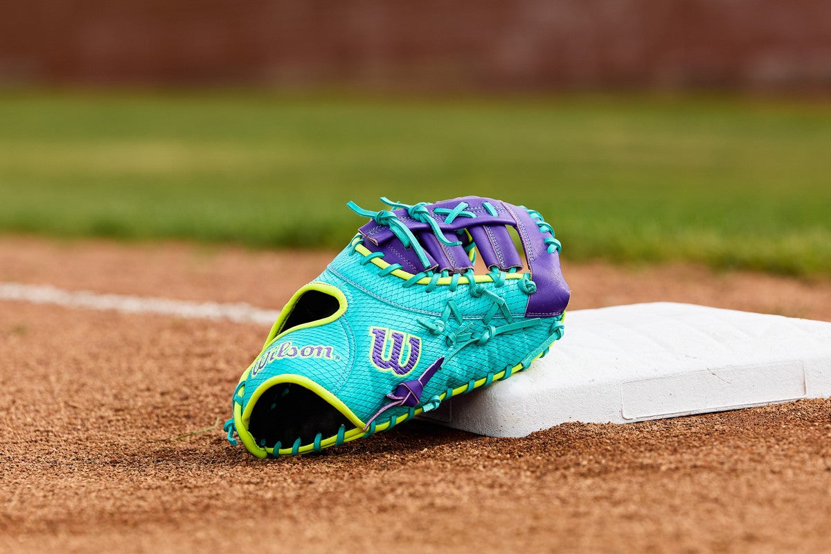 Wilson Spring 2026 A2000 1612 SuperSkin Model 12" Baseball First-Base Mitt - Image 3
