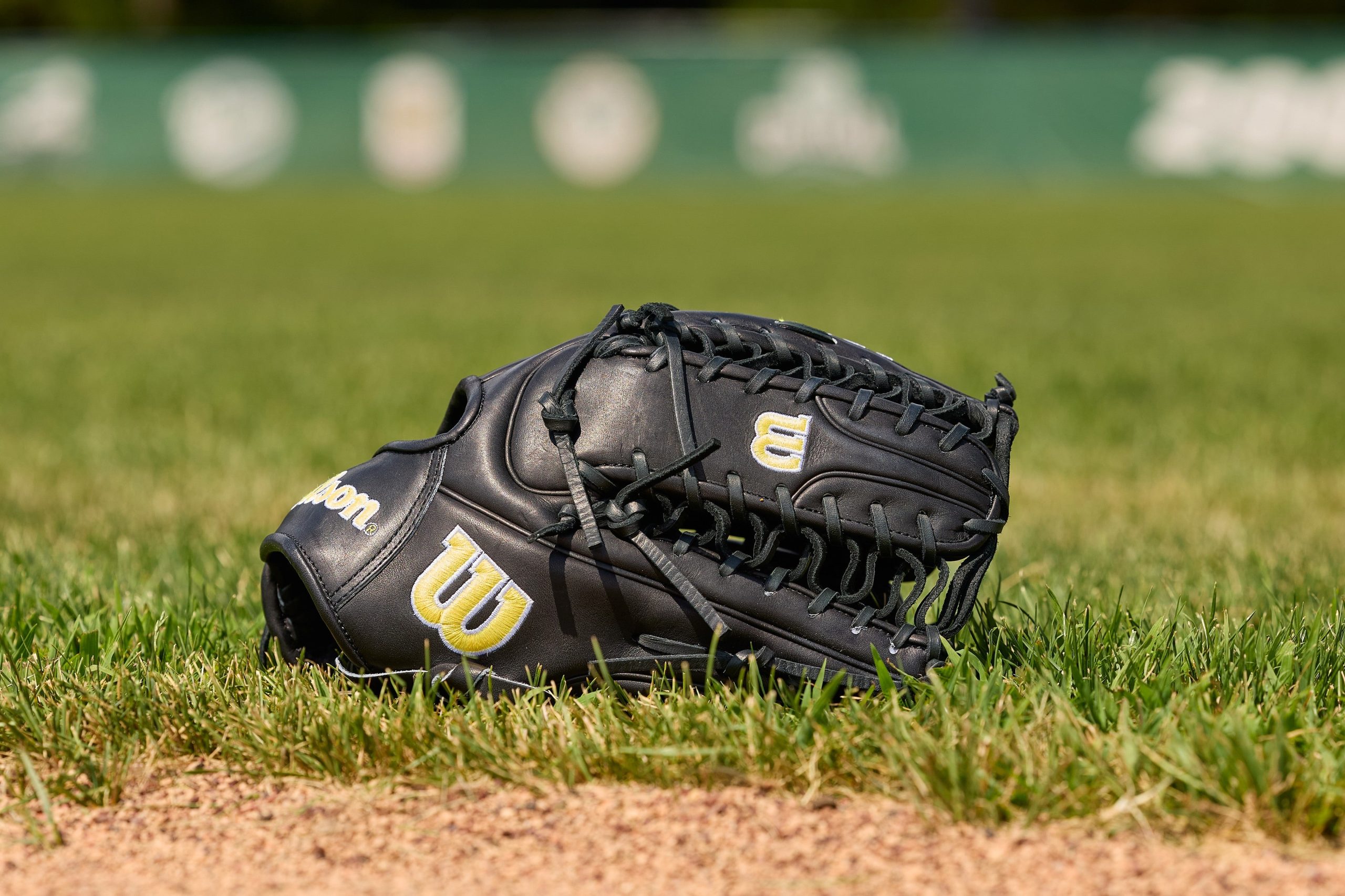 Wilson A2000 Classic OT7 Model 12.75" Baseball Outfield Glove - Image 4